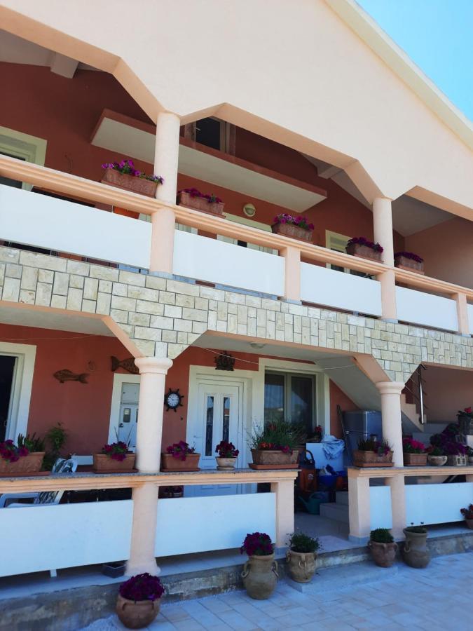 Penzion u Kapitána Apartamento Vir Exterior foto