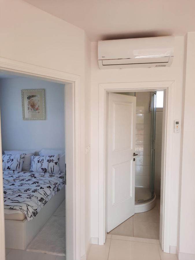 Penzion u Kapitána Apartamento Vir Exterior foto